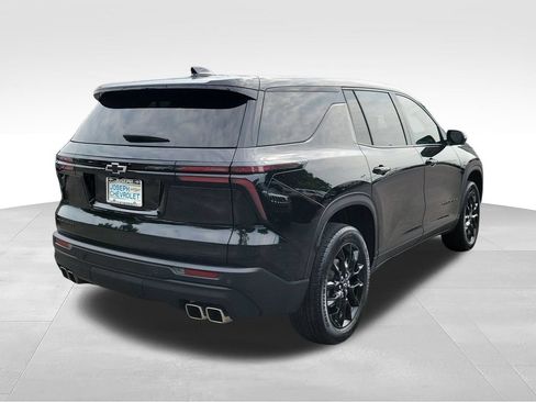 Used 2024 Chevrolet Traverse LS w/ Midnight/Sport Edition FWD image 4