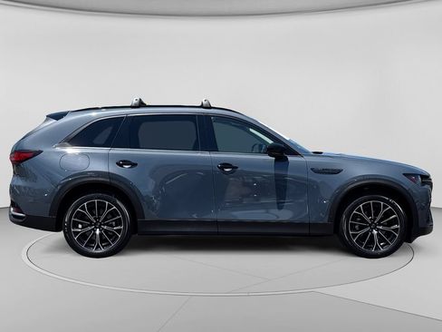Certified 2025 MAZDA CX-70 Plug-In Hybrid w/ Premium Pkg AWD/4WD image 31
