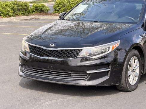 Used 2018 Kia Optima LX FWD image 10