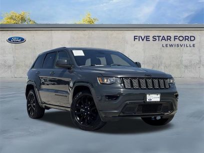 Used 2017 Jeep Grand Cherokee Altitude