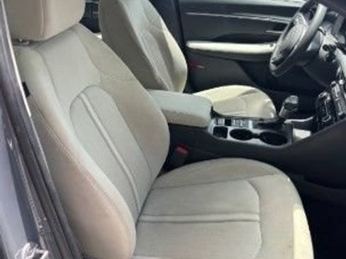 Used 2025 Hyundai Sonata SE FWD image 4