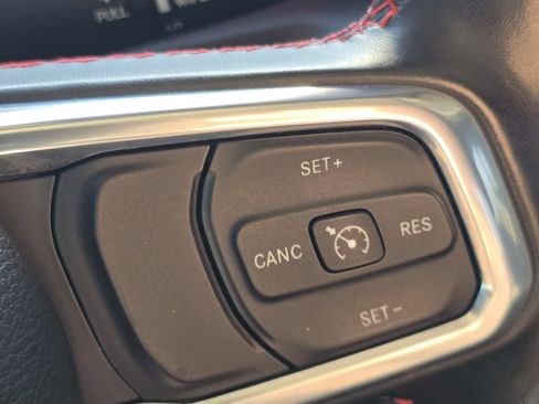 Used 2020 Jeep Gladiator Rubicon image 15