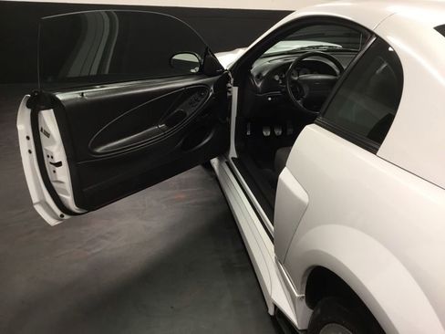 Used 2002 Ford Mustang GT image 24