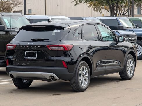 New 2026 Ford Escape Active image 4