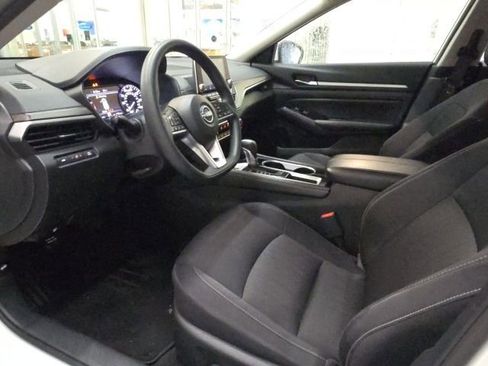 Used 2023 Nissan Altima 2.5 SV image 32