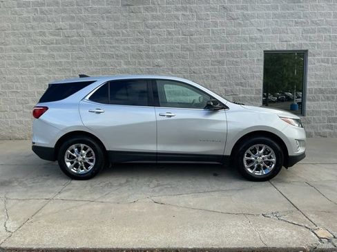 Used 2020 Chevrolet Equinox LT AWD/4WD image 11