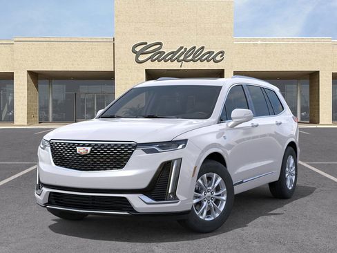 New 2025 Cadillac XT6 Luxury image 6