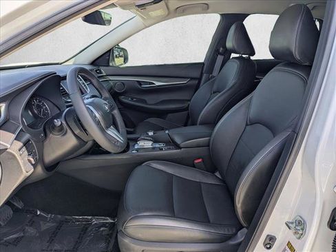 Certified 2023 INFINITI QX50 Luxe FWD image 16