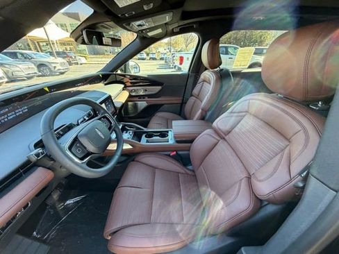 New 2026 Lincoln Nautilus Reserve image 15