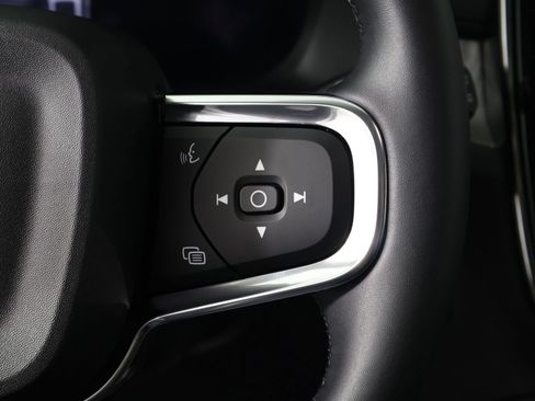 Certified 2026 Volvo XC40 B5 Plus AWD/4WD image 11