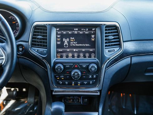 Used 2018 Jeep Grand Cherokee High Altitude AWD/4WD image 11