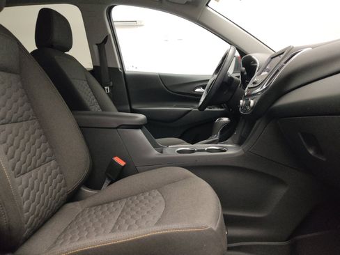 Used 2020 Chevrolet Equinox LT AWD/4WD image 21