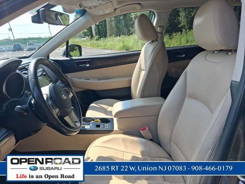 Used 2017 Subaru Outback 2.5i Limited AWD/4WD image 26