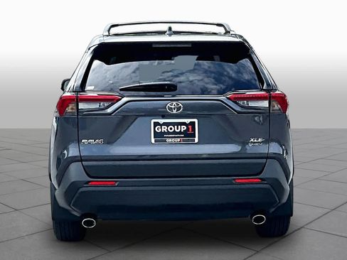 Used 2025 Toyota RAV4 XLE AWD/4WD image 5