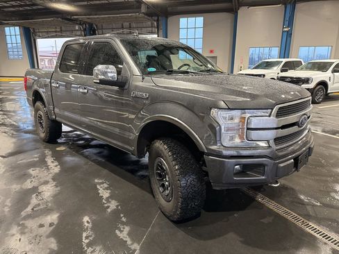 Used 2018 Ford F150 Platinum w/ Equipment Group 701A Luxury image 18