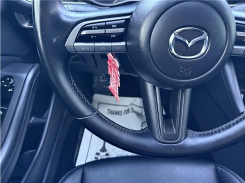 Used 2021 MAZDA MAZDA3 s image 33