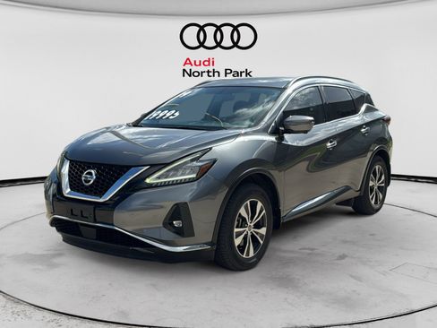 Used 2019 Nissan Murano SV w/ Premium Package FWD image 3