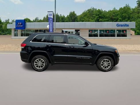Used 2018 Jeep Grand Cherokee Laredo AWD/4WD image 6