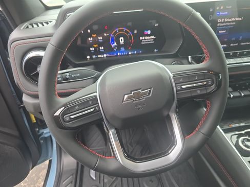 New 2025 Chevrolet Colorado Z71 image 12