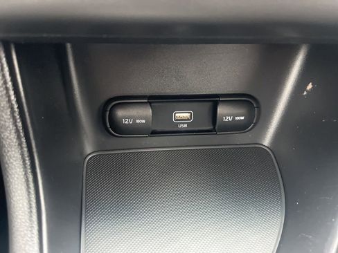 Used 2022 Kia Sportage LX image 18