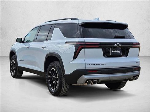 New 2026 Chevrolet Traverse Z71 w/ Enhanced Driving Package AWD/4WD image 9