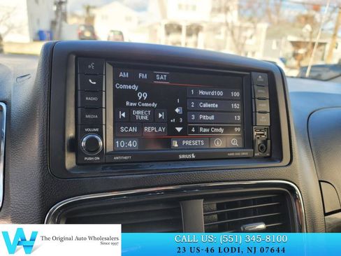 Used 2019 Dodge Grand Caravan SE w/ UConnect Hands-Free Group image 19