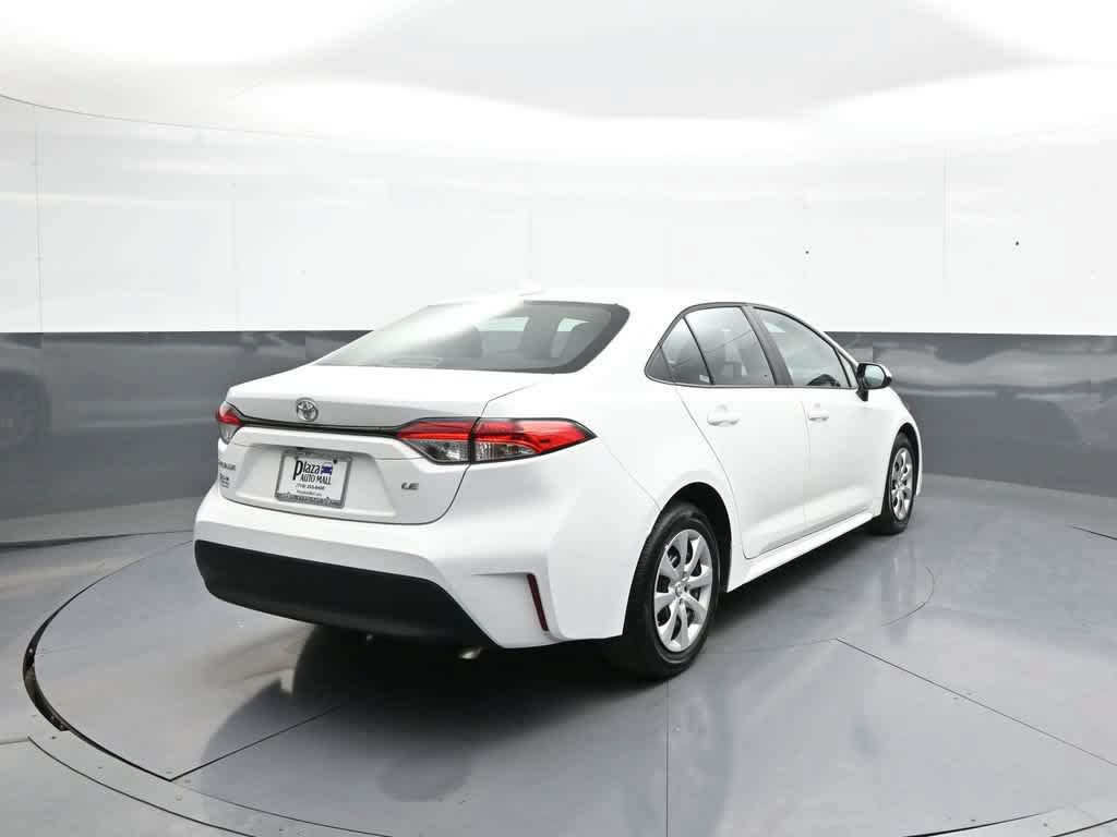 Used 2026 Toyota Corolla LE FWD image 5