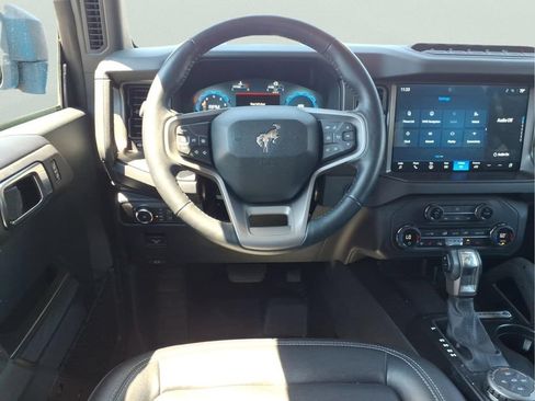 Used 2025 Ford Bronco Badlands AWD/4WD image 15