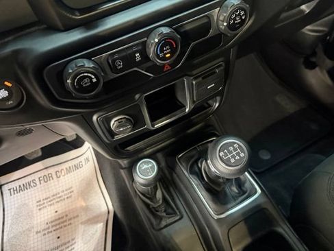 Used 2021 Jeep Wrangler Unlimited Sport AWD/4WD image 27