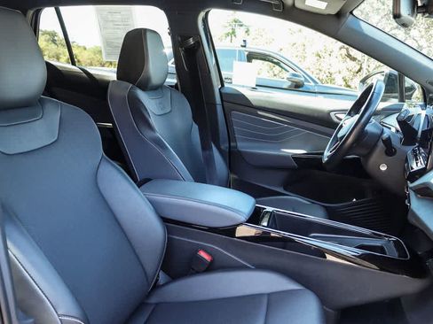 Used 2023 Volkswagen ID.4 S RWD image 16