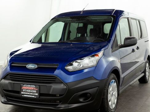 Used 2017 Ford Transit Connect XL image 3