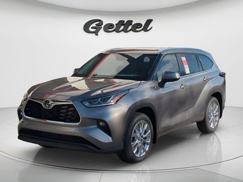 New 2026 Toyota Highlander Limited image 1