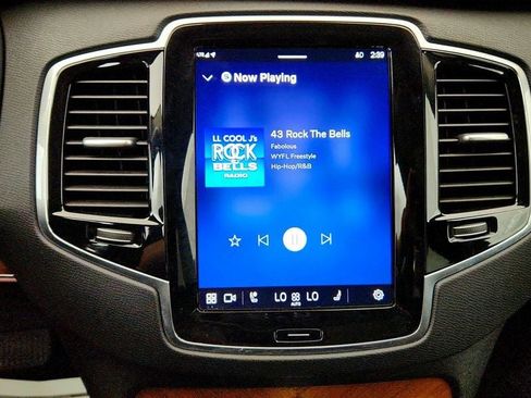 Used 2024 Volvo XC90 B6 Plus w/ Protection Package Premier AWD/4WD image 19
