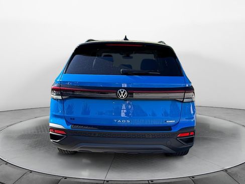 New 2026 Volkswagen Taos SE AWD/4WD image 6