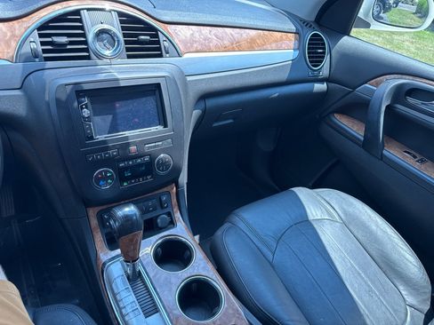 Used 2011 Buick Enclave CXL AWD/4WD image 20