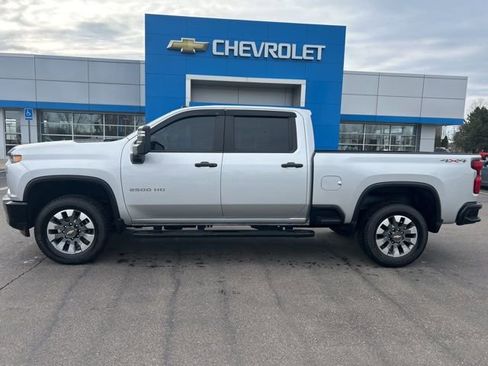 Used 2022 Chevrolet Silverado 2500 Custom w/ Custom Convenience Package image 8