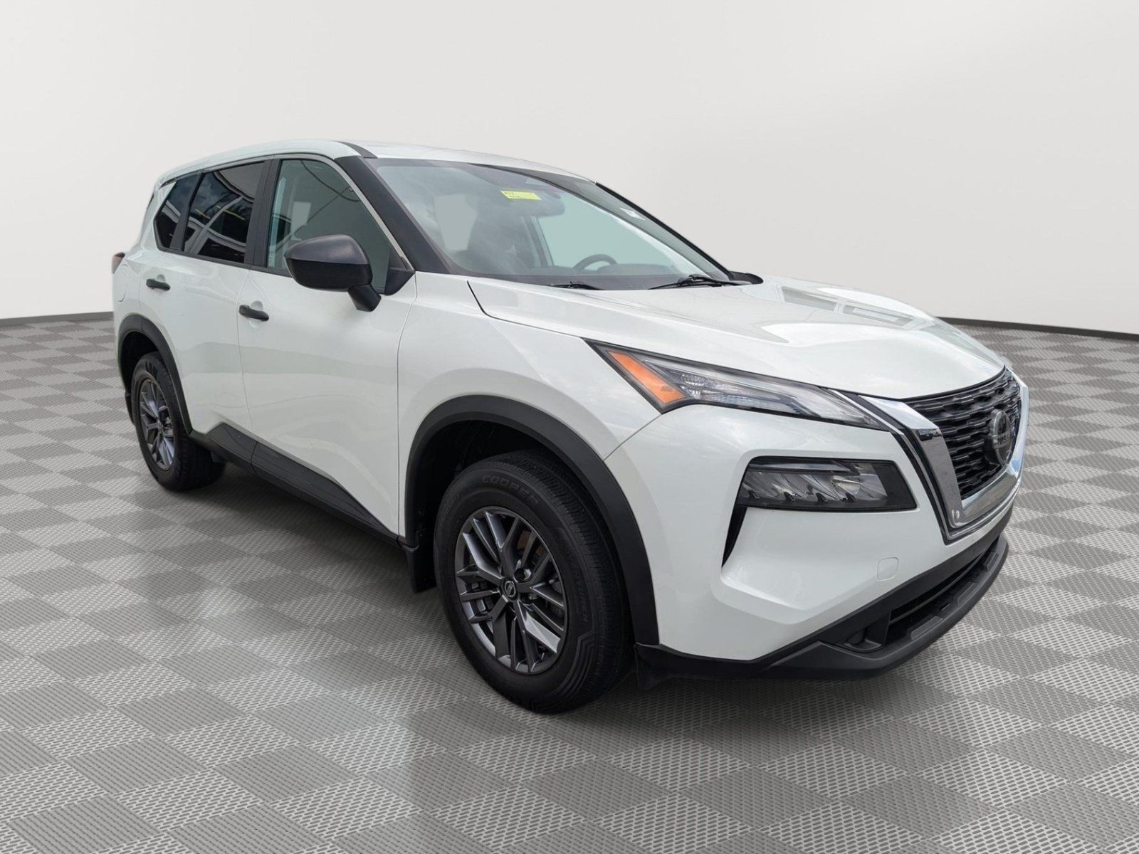 Used 2021 Nissan Rogue S AWD/4WD image 7