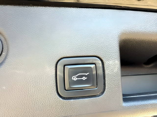 Used 2022 Chevrolet Equinox LT AWD/4WD image 23