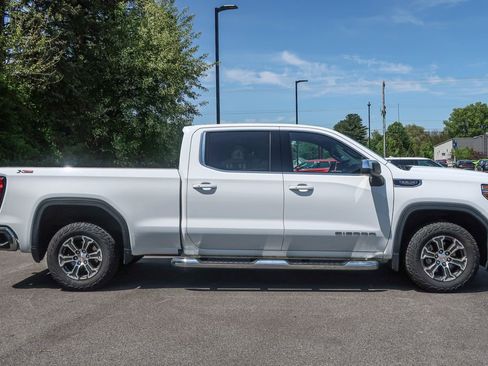 Used 2020 GMC Sierra 1500 SLE w/ SLE Convenience Package AWD/4WD image 9