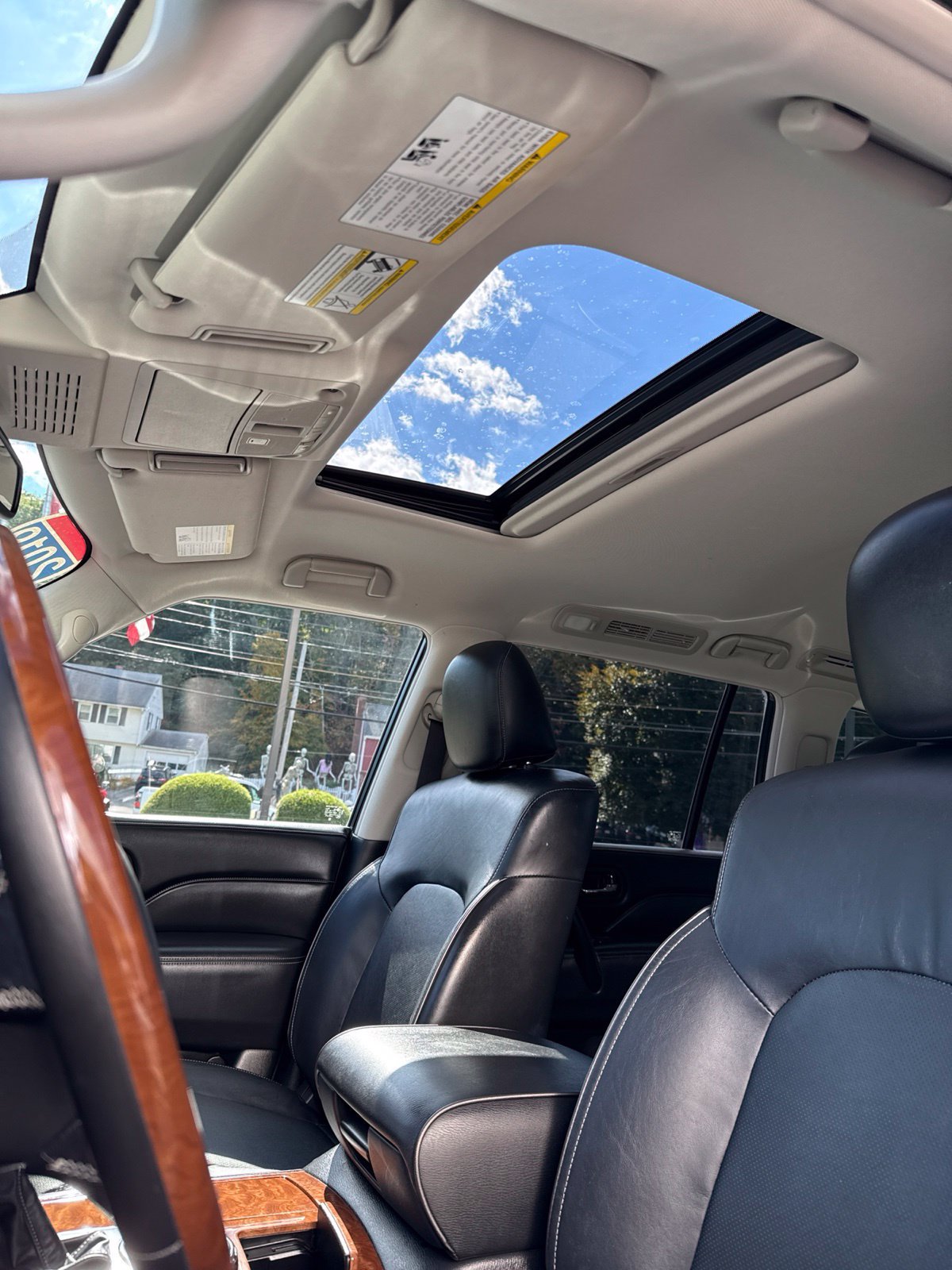 Used 2019 INFINITI QX80 Luxe w/ Proassist Package AWD/4WD image 11