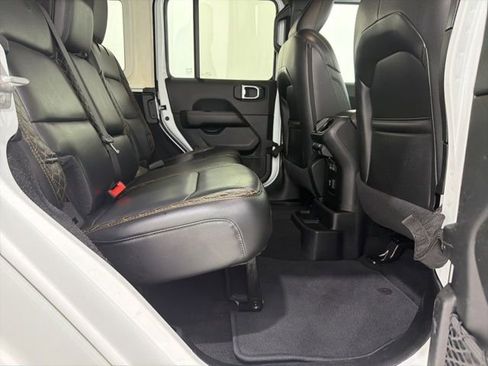 Used 2021 Jeep Wrangler Unlimited Sahara AWD/4WD image 23
