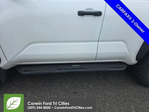 Used 2025 Toyota 4Runner SR5 image 8