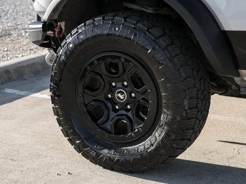 Used 2022 Ford Bronco Wildtrak image 59