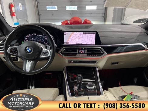 Used 2020 BMW X5 M50i AWD/4WD image 29