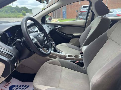Used 2013 Ford Focus SE FWD image 10