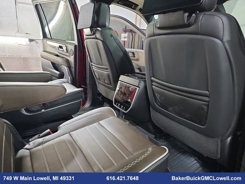 Used 2026 GMC Yukon XL Denali Ultimate w/ LPO, Floor Liner Package image 11