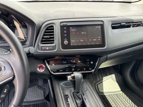 Used 2021 Honda HR-V EX-L image 19