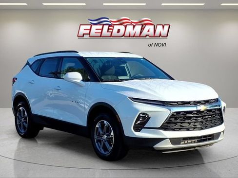 Used 2024 Chevrolet Blazer LT w/ Convenience Package FWD image 8