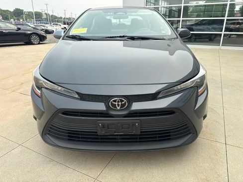 Used 2024 Toyota Corolla LE FWD image 2