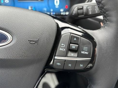 Used 2025 Ford Escape Platinum w/ Premium Technology Package image 19